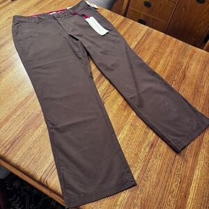 NWT Women’s Dockers brown long pants, “favorite fit,” size 14 short